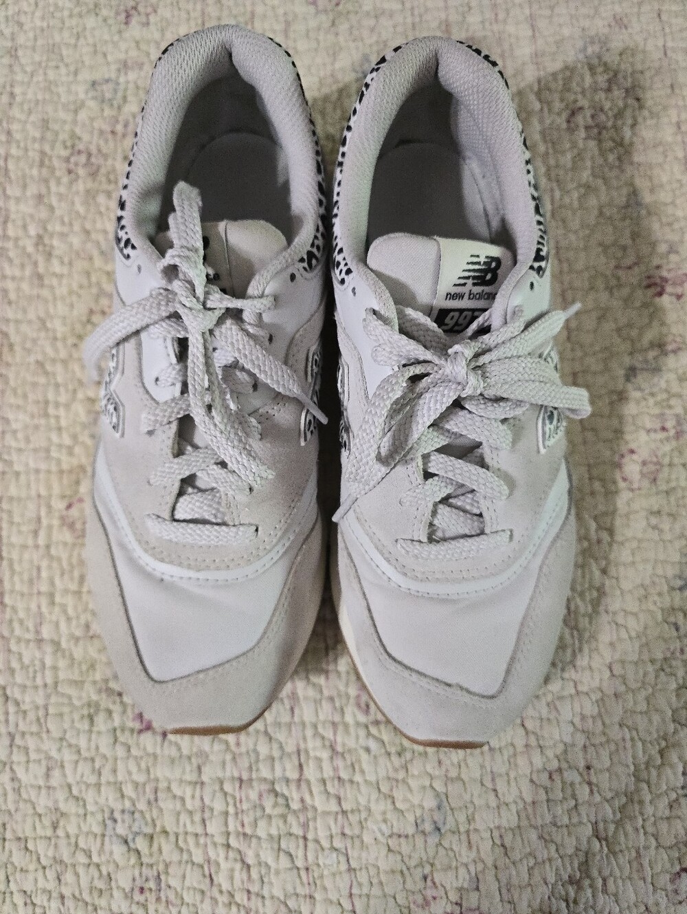 New Balance 997H Gray Animal Print Sneakers Women’s 7.5